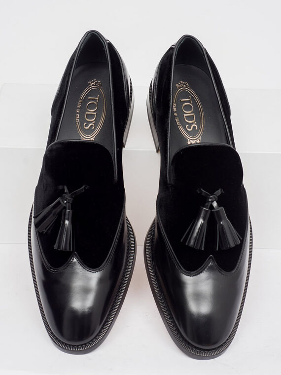 Velvet Wet Look Tassel