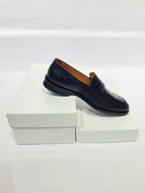 Plain Shoes