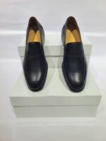 Plain Shoes