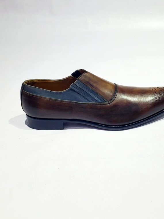 Plain Shoes